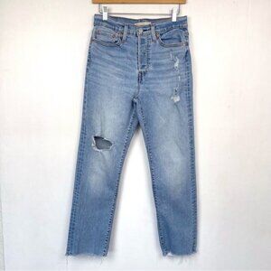 Levi’s Wedgie Straight leg Medium Indigo Destructed high waisted jeans 28